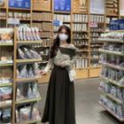 Two Tone Cropped Knit Top / High-waist Plain A-line Skirt