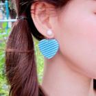 Stripe Heart Pattern Earrings