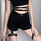 Cutout Shorts / Short-sleeve Cropped T-shirt