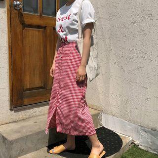 Lettering Short-sleeve T-shirt / Plaid A-line Midi Skirt