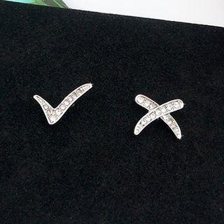 Non-matching Alloy Tick & Cross Earring