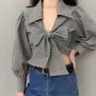 V-neck Plaid Bow Cropped Top