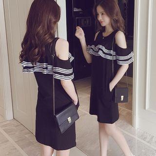 Cold Shoulder Striped Short-sleeve T-shirt Dress