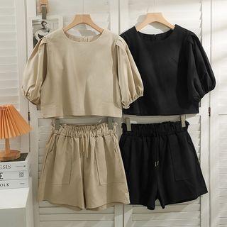 Set: Puff-sleeve Loose Crop Top + Paperbag High-waist Shorts