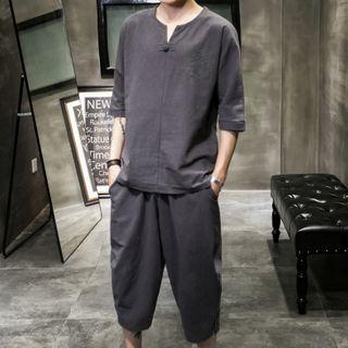Set: V-neck Elbow-sleeve T-shirt + Capri Pants