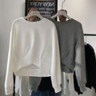 Long-sleeve Crisscross Plain Cropped Sweatshirt