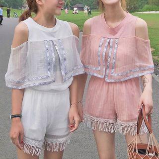 Set: Cut Out Shoulder Elbow Sleeve Top + Tasseled Shorts