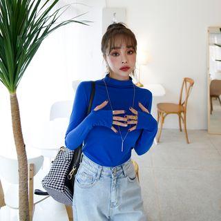 Mock-neck Thumb-hole T-shirt