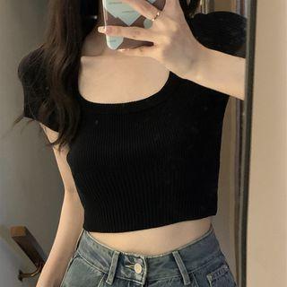 Short-sleeve Plain Square-neck Cropped Knit Top