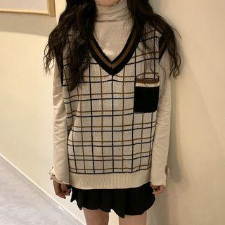 Plaid Knit Vest / Turtleneck Top