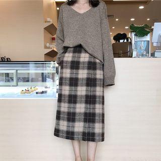 Knit Top / Plaid Midi Skirt