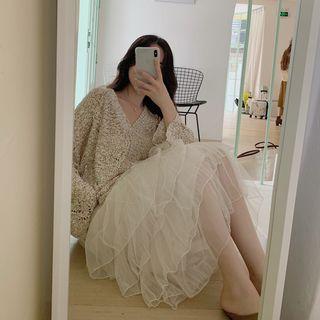 Plain V-neck Knit Top / Mesh Skirt