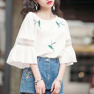 Crew-neck Cutout 3/4-sleeve Top