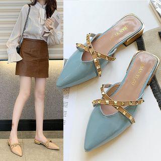 Studded Pointy-toe Flat Mules
