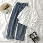 Plain Short-sleeve T-shirt / Straight-fit Jeans