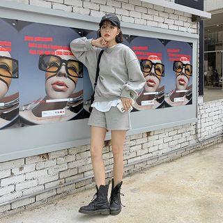 Set: Slit-side Boxy Sweatshirt + Shorts