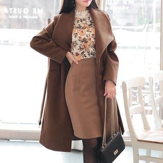 Wide-lapel Button-detail Coat With Belt