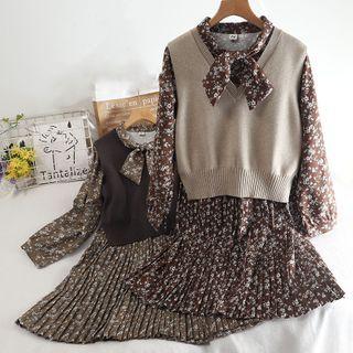 Set: Plain V-neck Knit Vest / Floral Printed Long-sleeve Dress