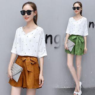 Set: Dotted Elbow Sleeve V-neck Top + Plain Wide Leg Shorts