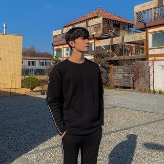 Piped Loose-fit Pullover