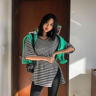 V-neck Slit-side Striped T-shirt Black - One Size