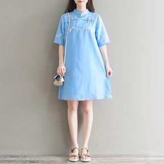Traditional Chinese Short-sleeve Embroidered Dress