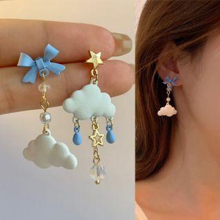 Bow Cloud Asymmetrical Fringed Earring
