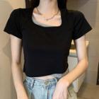 Mock-two-piece Cropped T-shirt