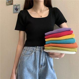 Short-sleeve Square-neck Plain Cropped Knit Top