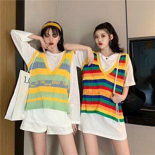 Plain Crew-neck T-shirt / Striped Lettering Knit Vest
