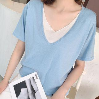 Short-sleeve V-neck Mock Two-piece T-shirt