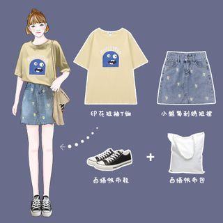 Short-sleeve Cartoon Print T-shirt / Floral Embroidered Denim Mini Skirt