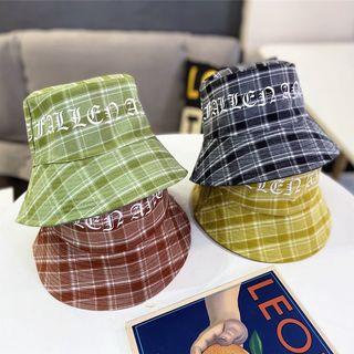 Lettering Plaid Bucket Hat