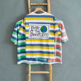 Short-sleeve Earth Print Striped T-shirt