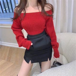 Off-shoulder Sweater / Mini Pencil Skirt