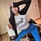 Two-tone Lettering Cropped T-shirt