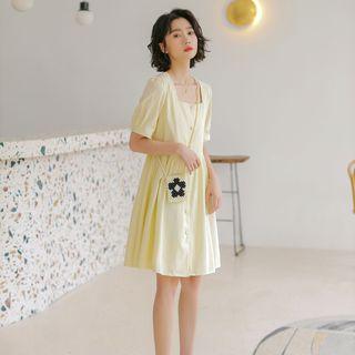 Plain Short-sleeve Buttoned A-line Dress