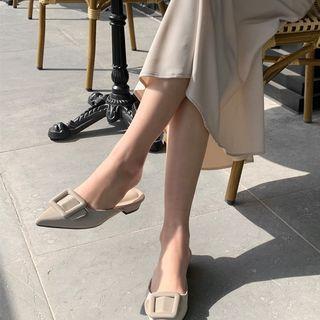 Point-toe Buckle Flat Mules