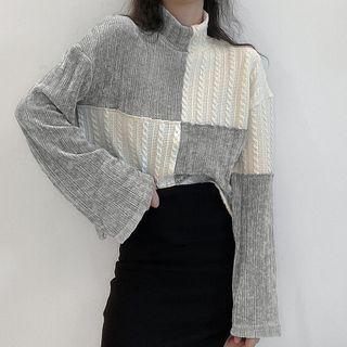Mock-neck Two-tone Panel T-shirt