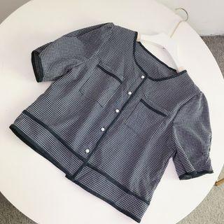 Short-sleeve Plaid Contrast-trim Blouse Black - One Size