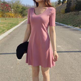 Gathered-waist Short-sleeve A-line Sheath V-neck Plain Dress