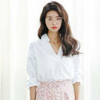 Plain Elbow Sleeve Split Neck Shirt