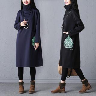 Print Pocket Long-sleeve Turtleneck Dress