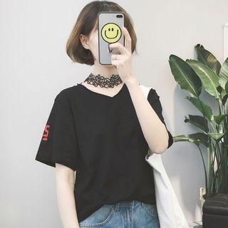 Short-sleeve Lace Collared T-shirt