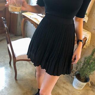 Band-waist Accordion-pleat Chiffon Miniskirt
