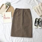 Patterned Straight-fit Skirt