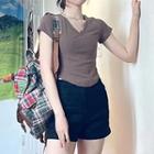 Short-sleeve V-neck Cropped T-shirt / Shorts / Set