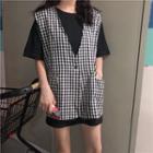 Checked V-neck Vest / Plain Elbow-sleeve Oversize T-shirt