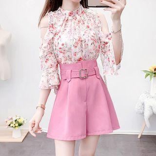 3/4-sleeve Floral Cold Shoulder Blouse / Shorts / Set