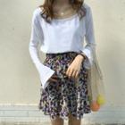 Long-sleeve Open Back T-shirt / Floral Print A-line Skirt